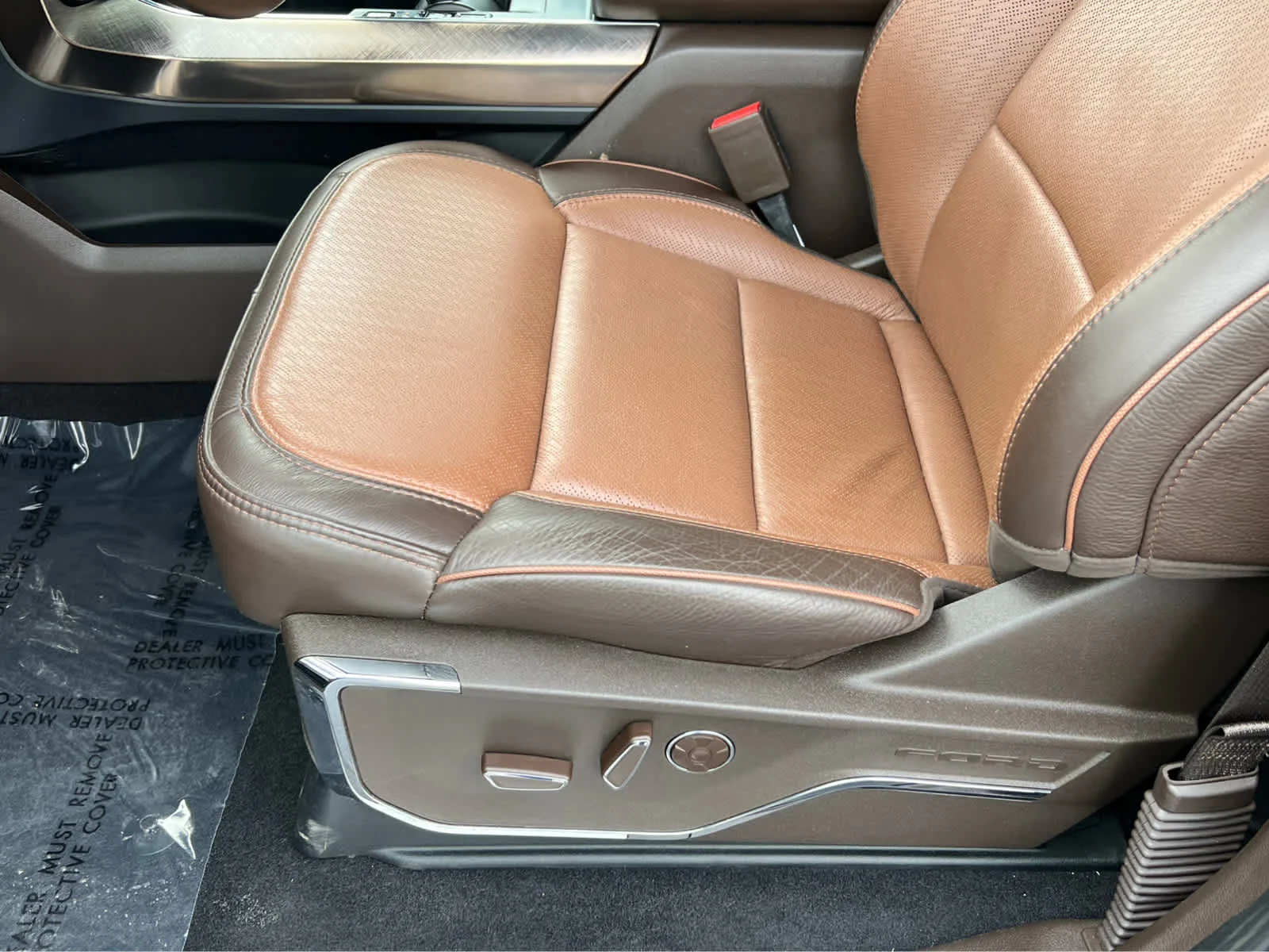 Certified Used 2025 Agate Black Ford King Ranch image 32