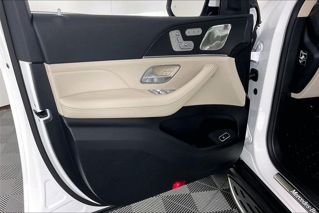 2026 Mercedes-Benz GLS Base - Photo 16
