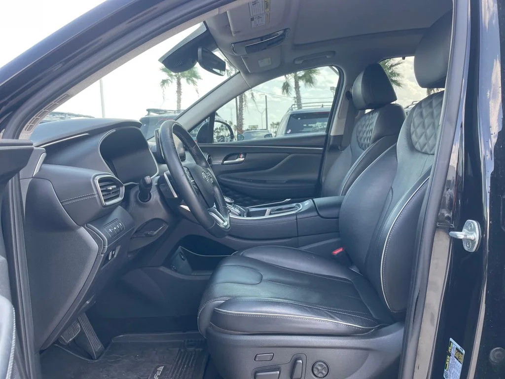 Used 2021 Black Hyundai Limited image 23