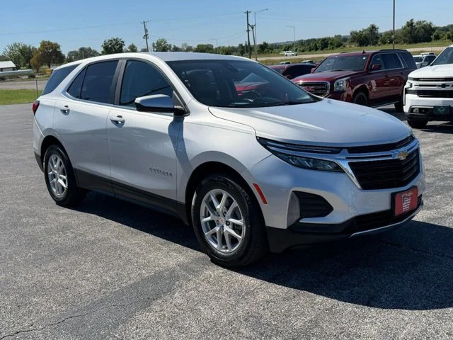Used 2022 SILVER ICE METALLIC Chevrolet LT image 8