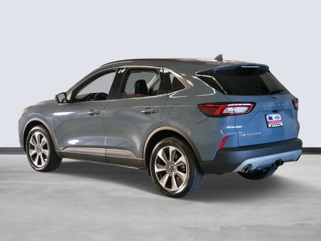 Used 2023 Vapor Blue Ford Platinum image 3