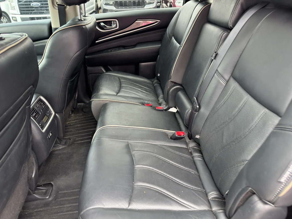 Used 2020 Majestic White INFINITI LUXE image 9