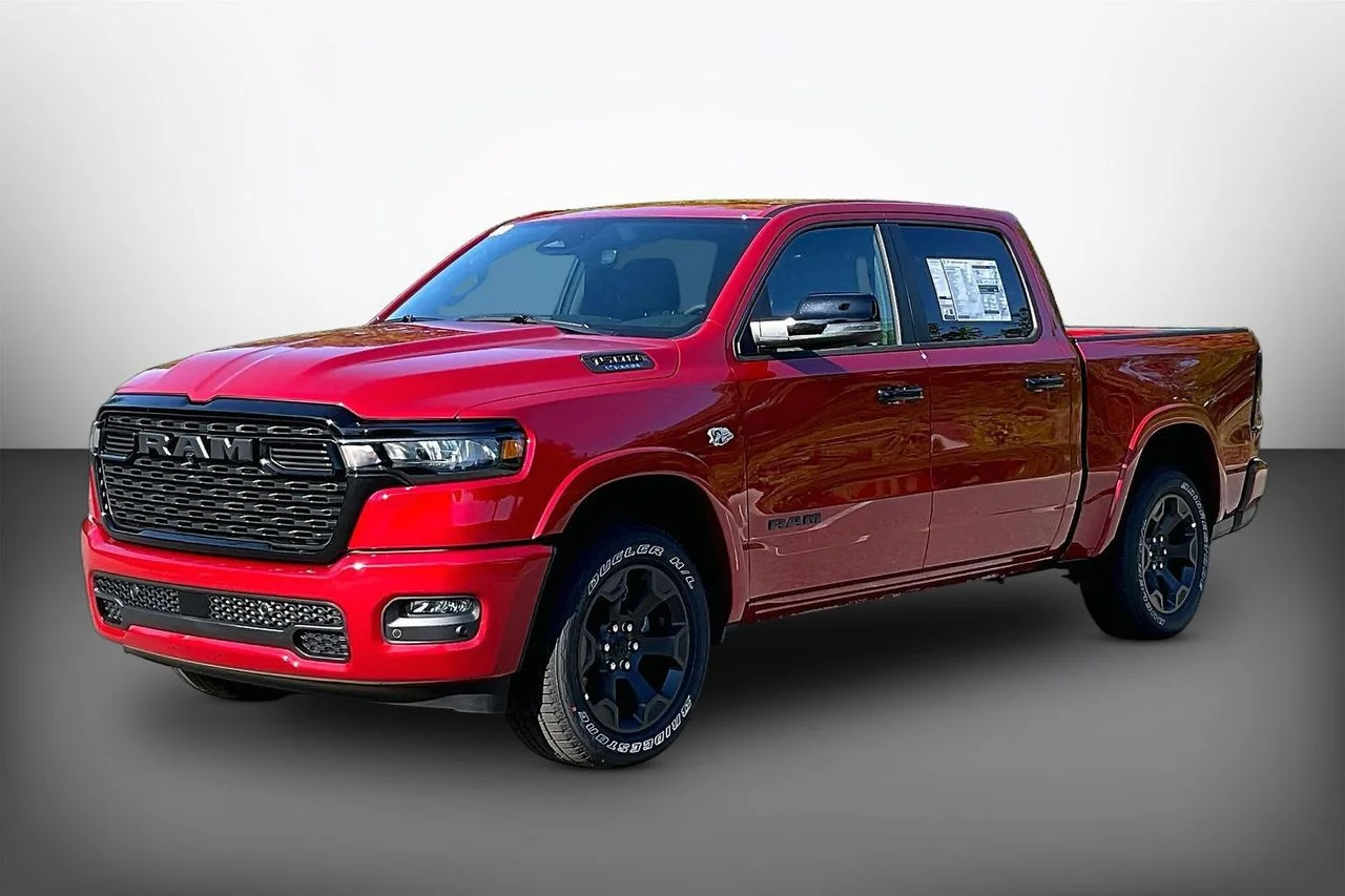 New 2026 Molten Red Pearl-Coat Exterior Paint RAM Big Horn/Lone Star image 4