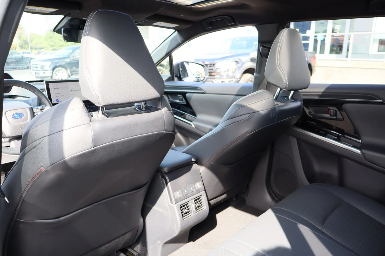 Used 2023 Smoked Carbon Subaru Touring image 20