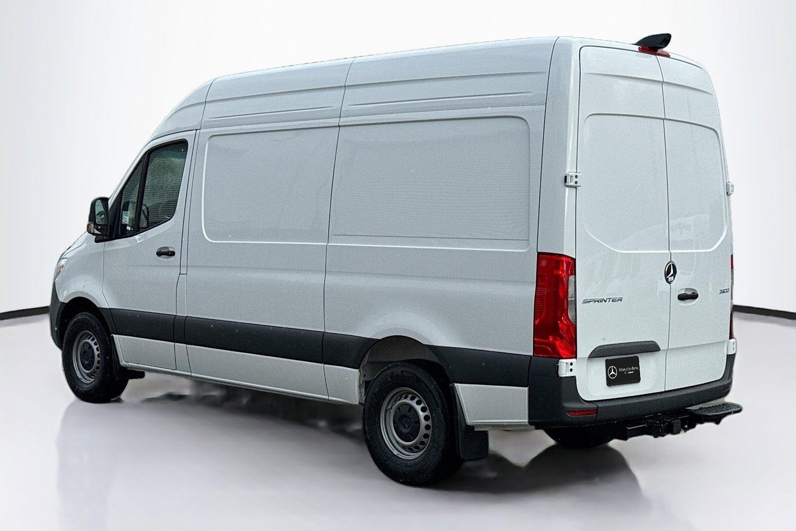 New 2026 Arctic White Mercedes-Benz  image 7