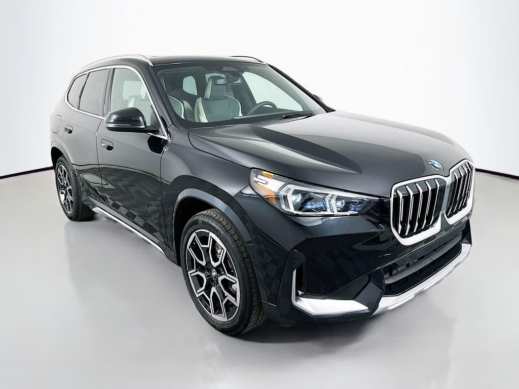 Used 2026 Black Sapphire Metallic BMW xDrive28i image 3
