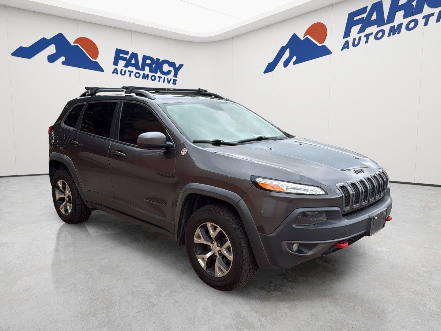 Used 2017 Granite Crystal Metallic Clearcoat Jeep Trailhawk image 4
