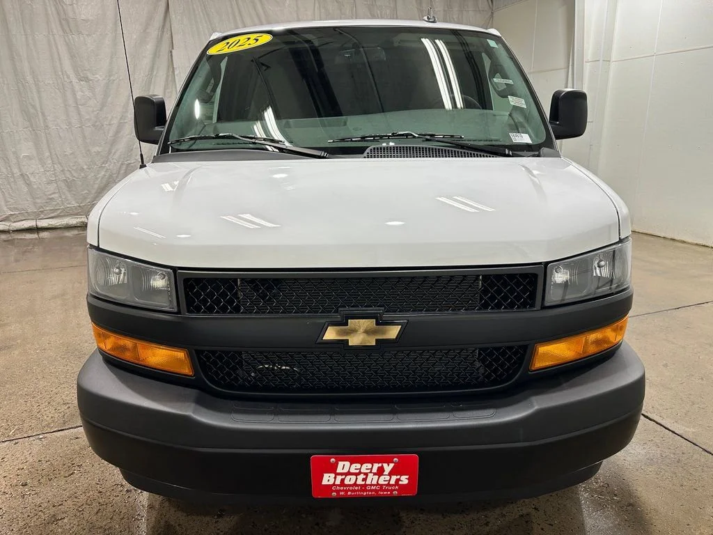2025 Chevrolet Express Cargo Work Van - Photo 11