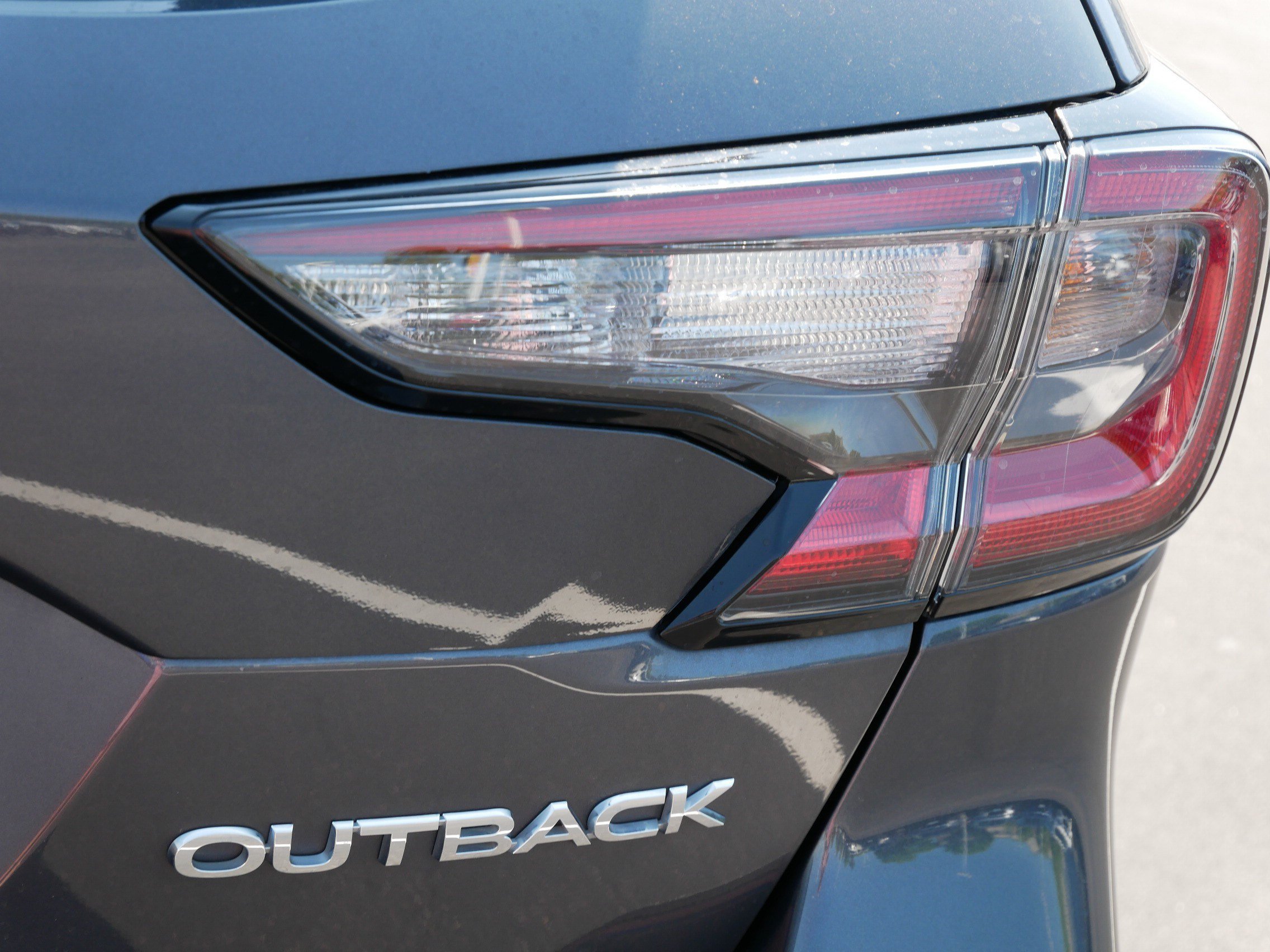 Used 2025 Magnetite Gray Metallic Subaru Premium image 17