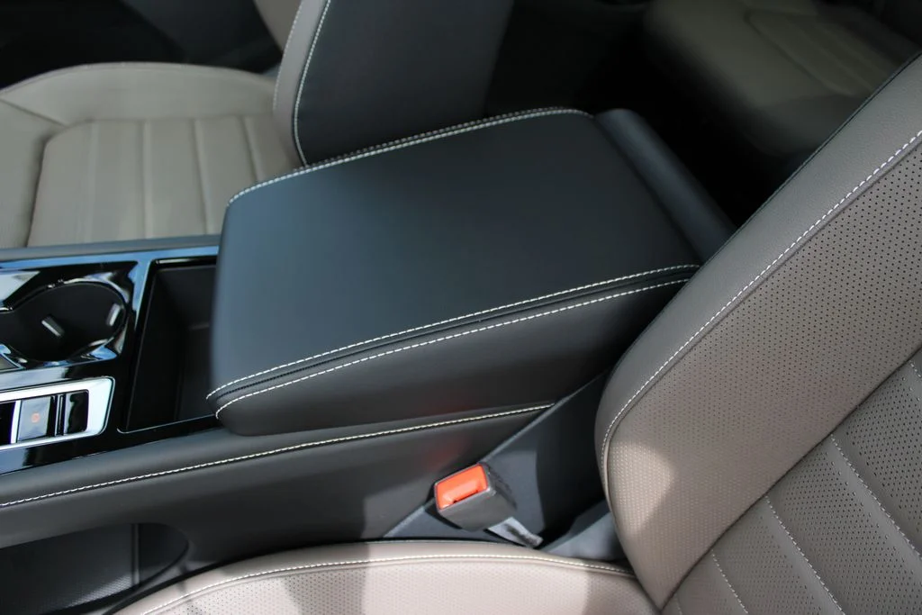New 2026 Black Volkswagen SEL image 23