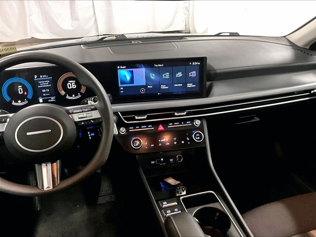 Used 2024 Gray Hyundai SEL image 18