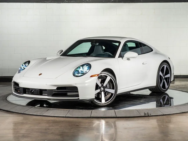 2025 Porsche 911 Carrera