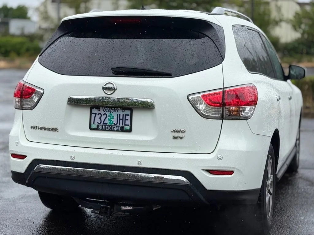 Used 2015 White Nissan SV image 5