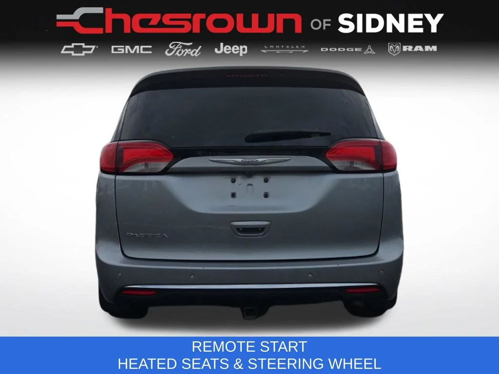 Used 2019 Silver Chrysler Touring L image 14