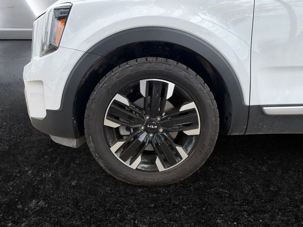 Used 2024 White Kia SX-Prestige image 27