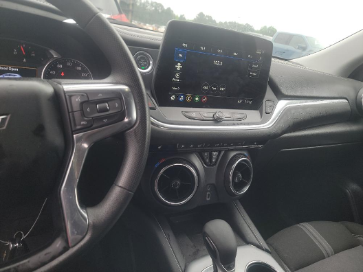 Used 2024 White Chevrolet LT image 6