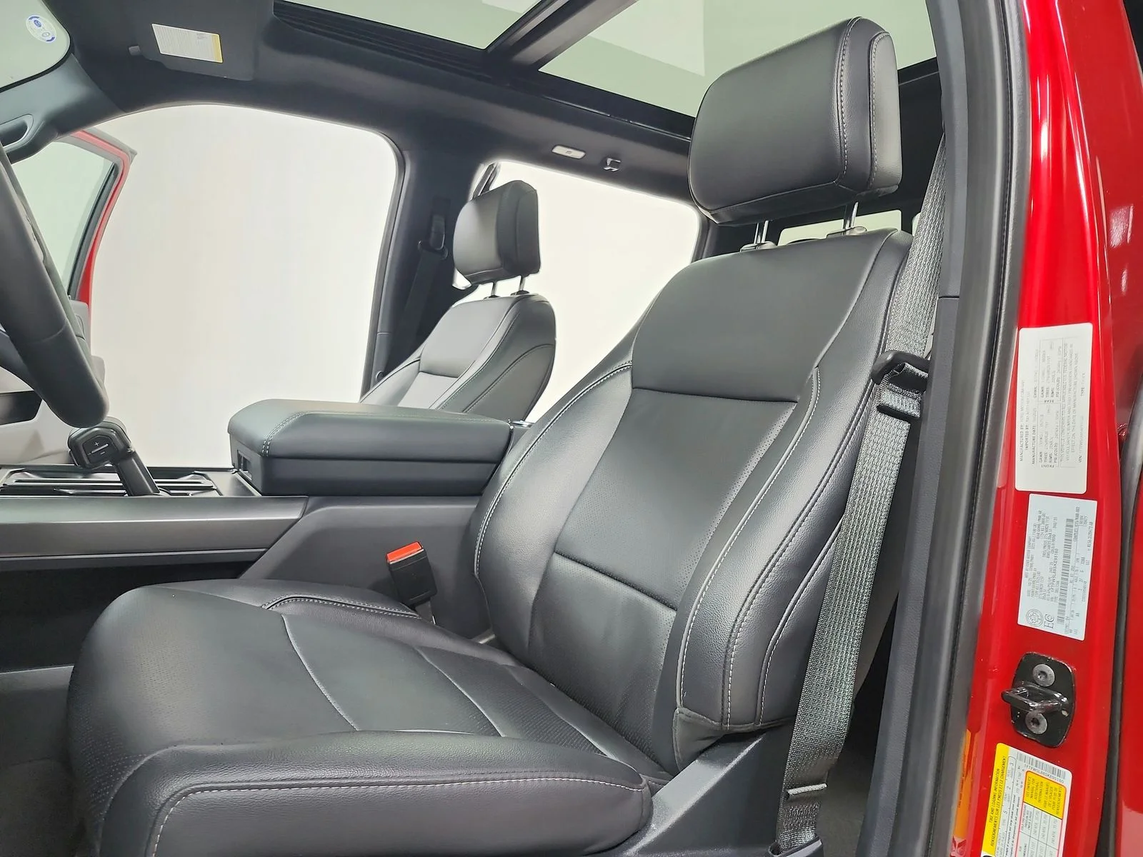 Used 2025 Red Ford Lariat image 20