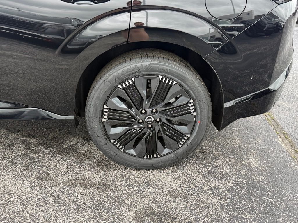 New 2026 Super Black Nissan Platinum image 42