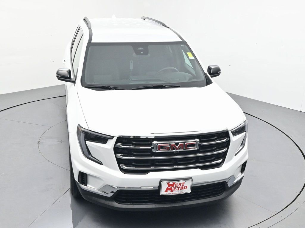 Used 2025 Summit White GMC Elevation image 4