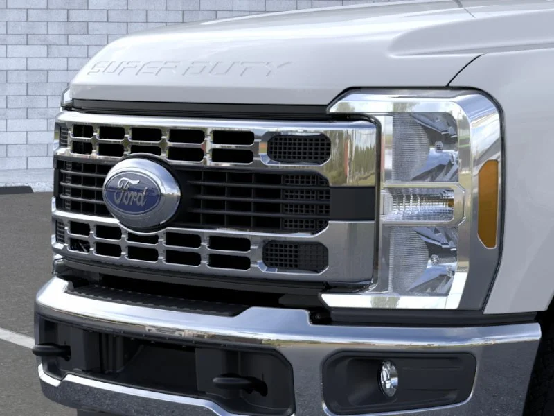 New 2026 Oxford White Ford XLT image 17
