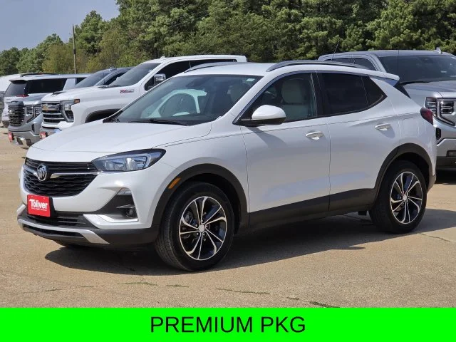 Used 2021 White Buick Select image 3