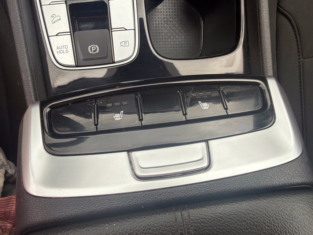 Used 2024 Gray Hyundai SEL image 28