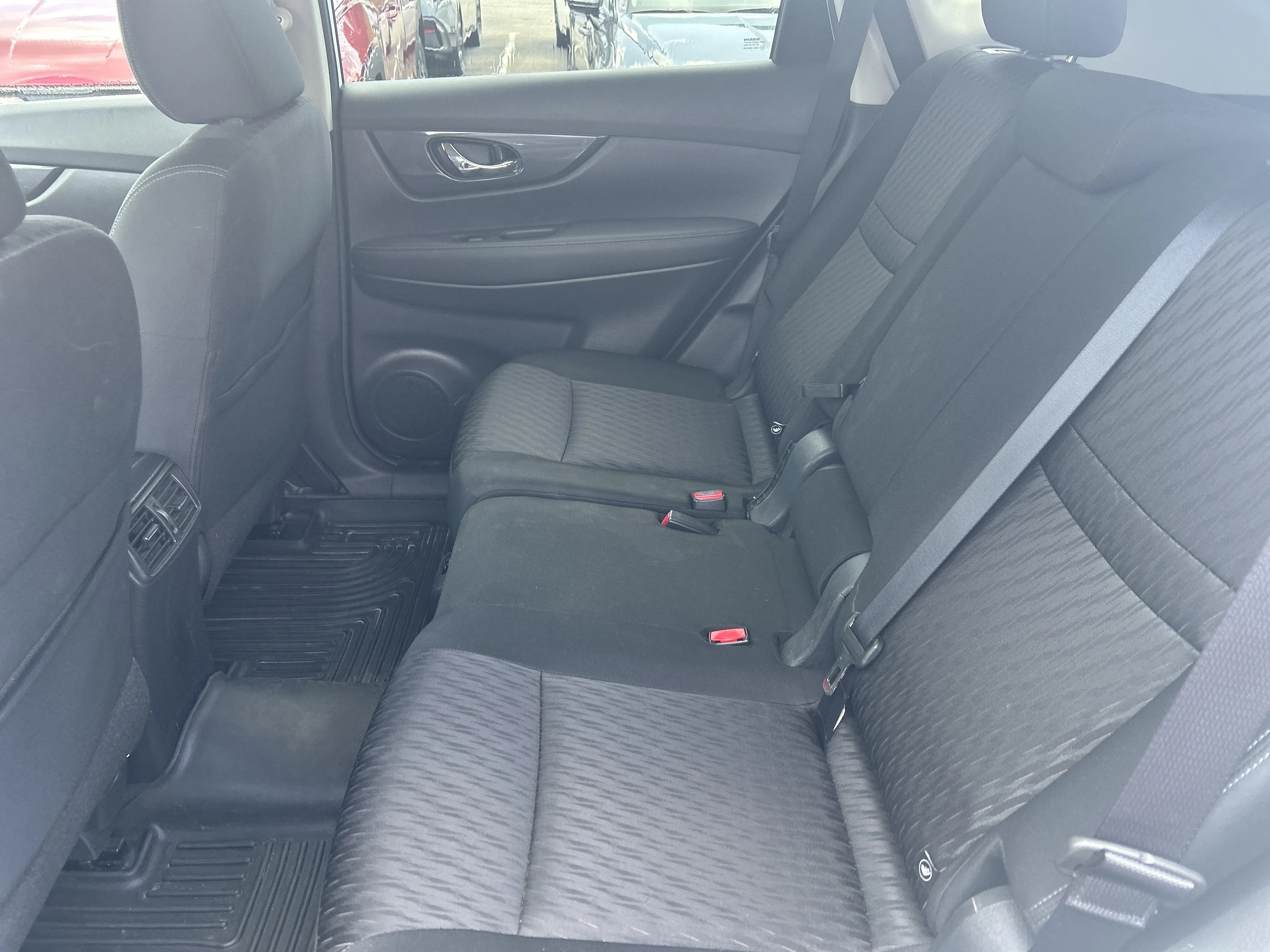 Used 2017 Glacier White Nissan SV image 10