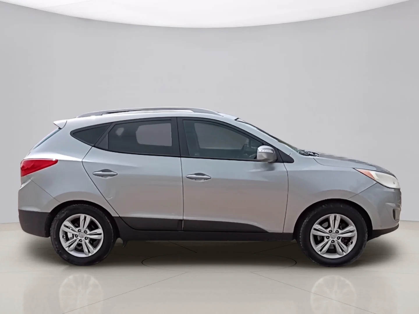 Used 2012 Silver Hyundai LIMITED image 6
