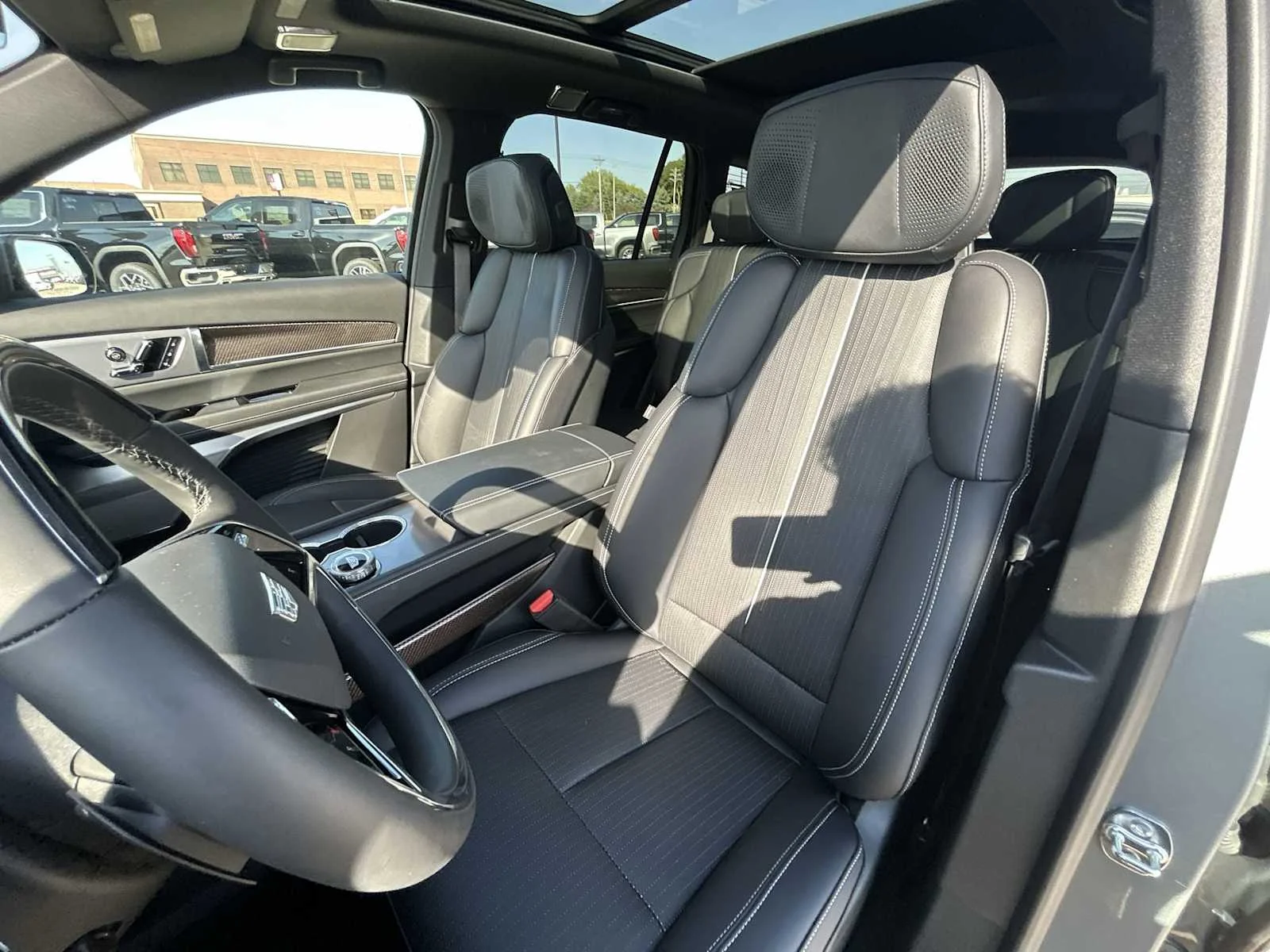 2026 Cadillac VISTIQ Luxury - Photo 19