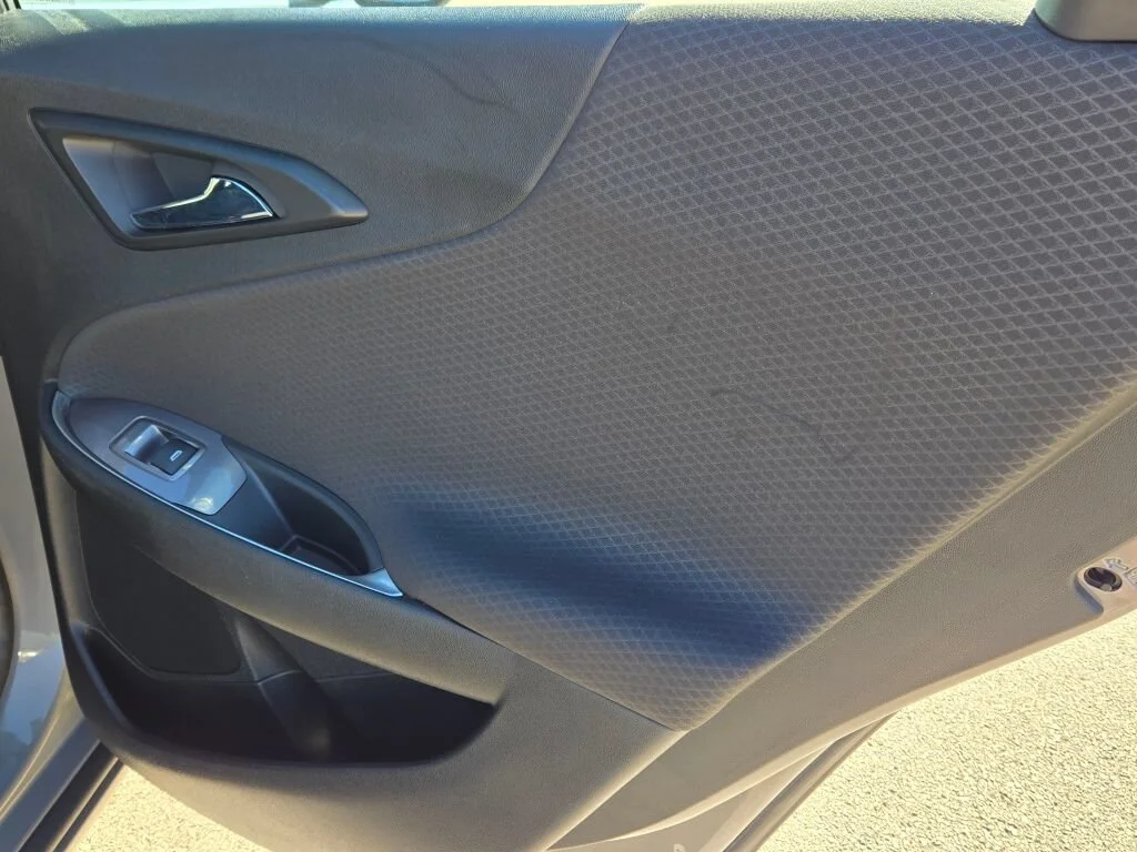 Used 2018 Gray Chevrolet LT image 8