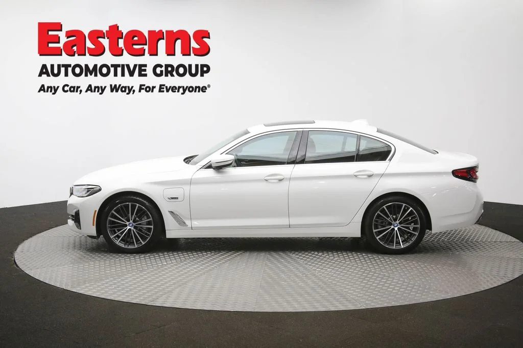 Used 2023 White BMW 530e iPerformance image 64