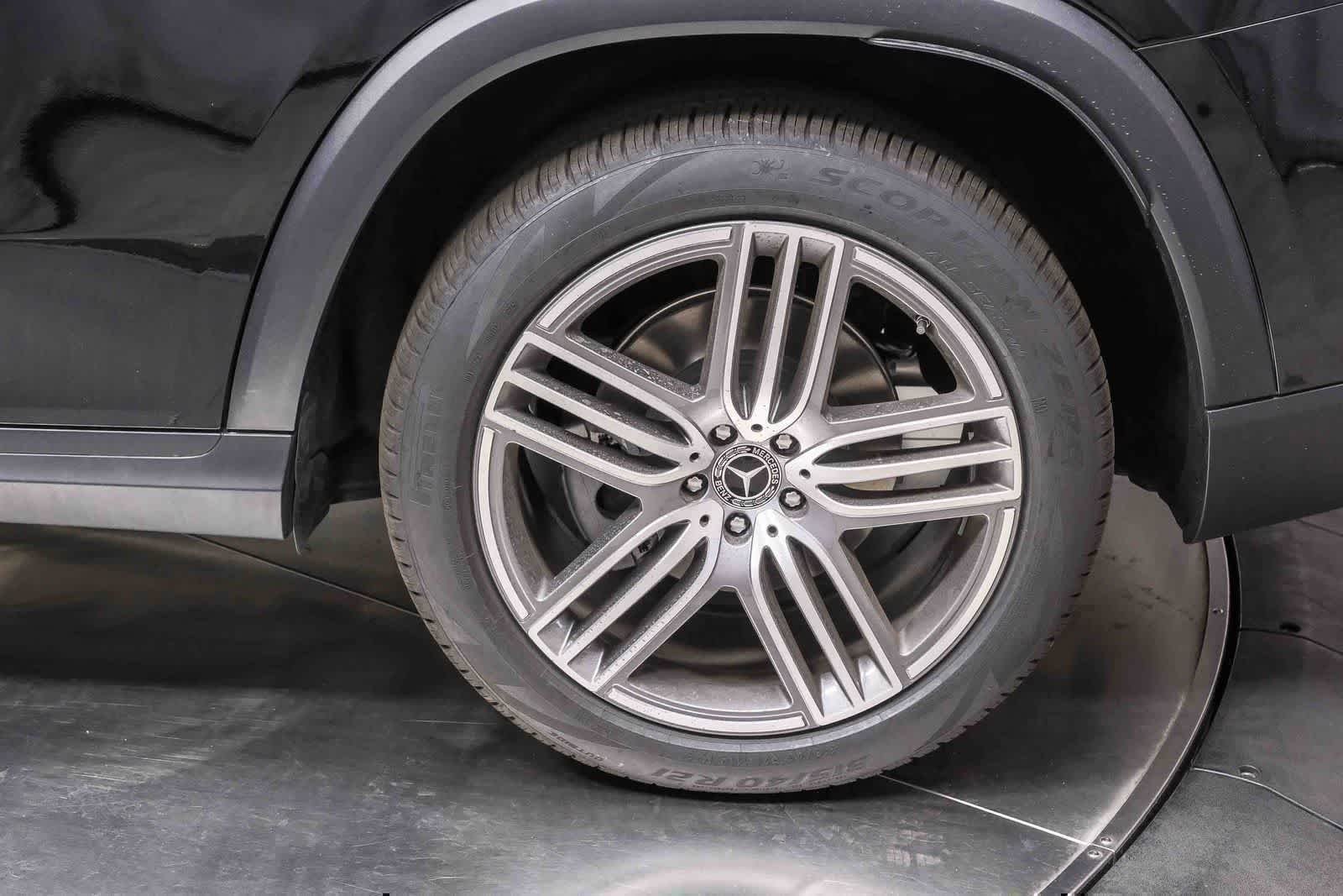 2026 Mercedes-Benz GLS Base - Photo 9