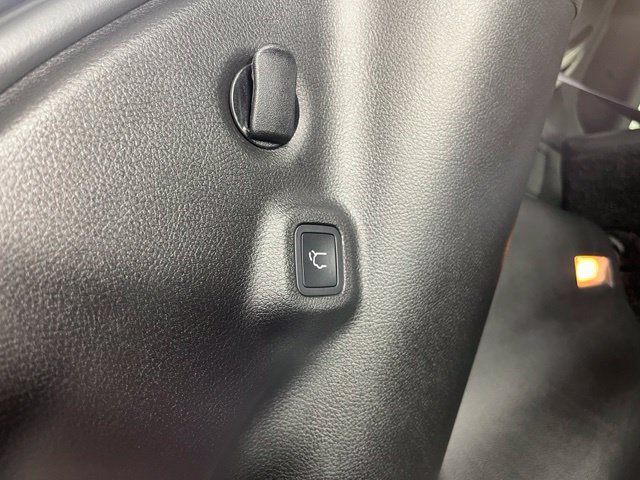 Used 2026 Silver Jeep Limited image 42