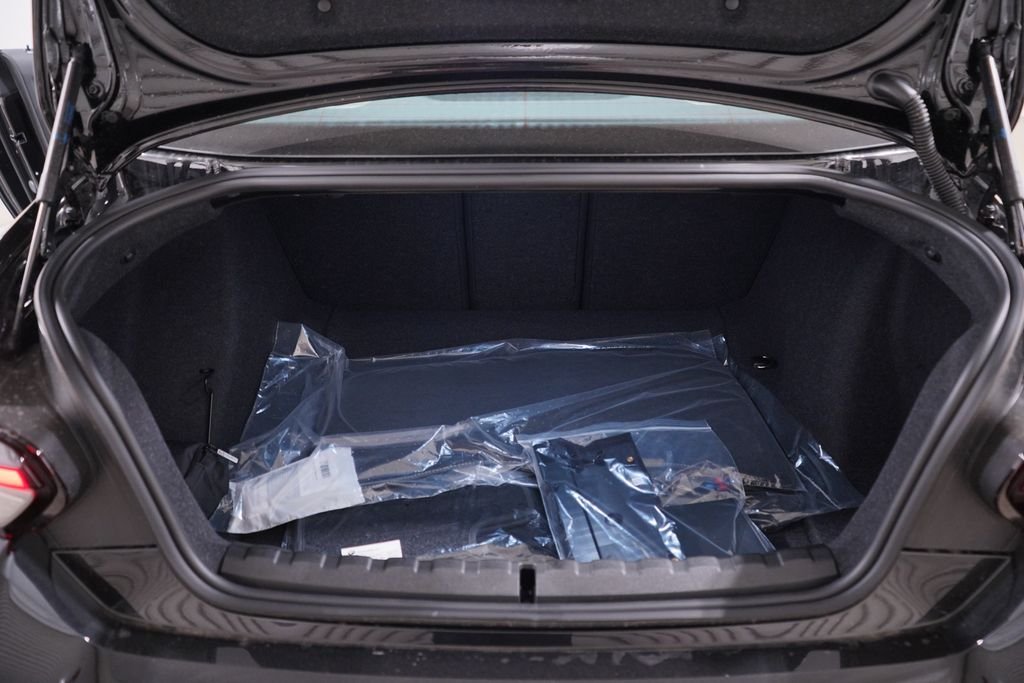New 2026 Black Sapphire Metallic BMW Base image 19