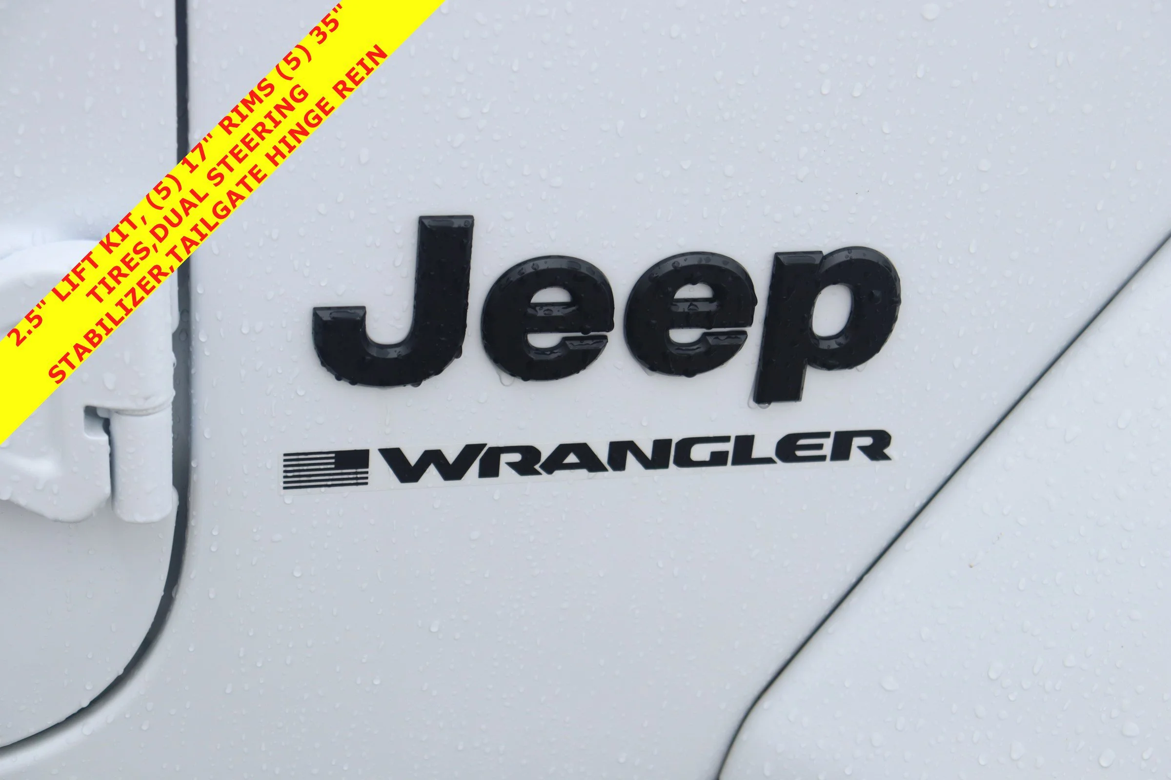 New 2026 Bright White Clear-Coat Exterior Paint Jeep Sahara image 10