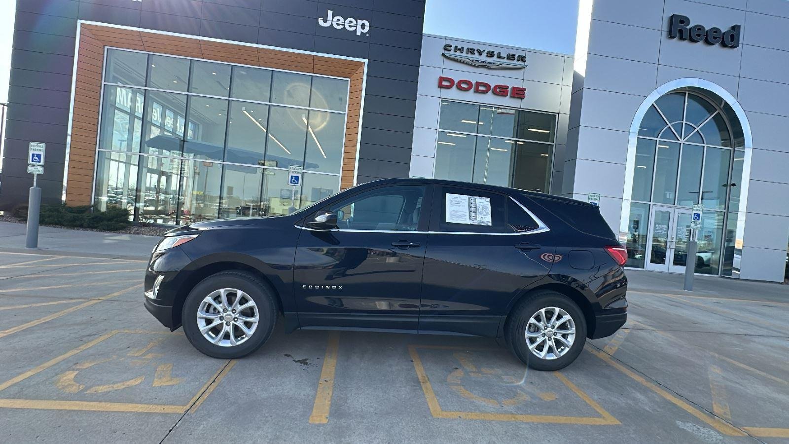 Used 2021 Chevrolet Equinox LT with VIN 3GNAXUEVXMS133947 for sale in Kansas City