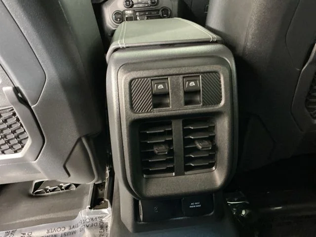 Certified Used 2025 Oxford White Ford Big Bend image 24