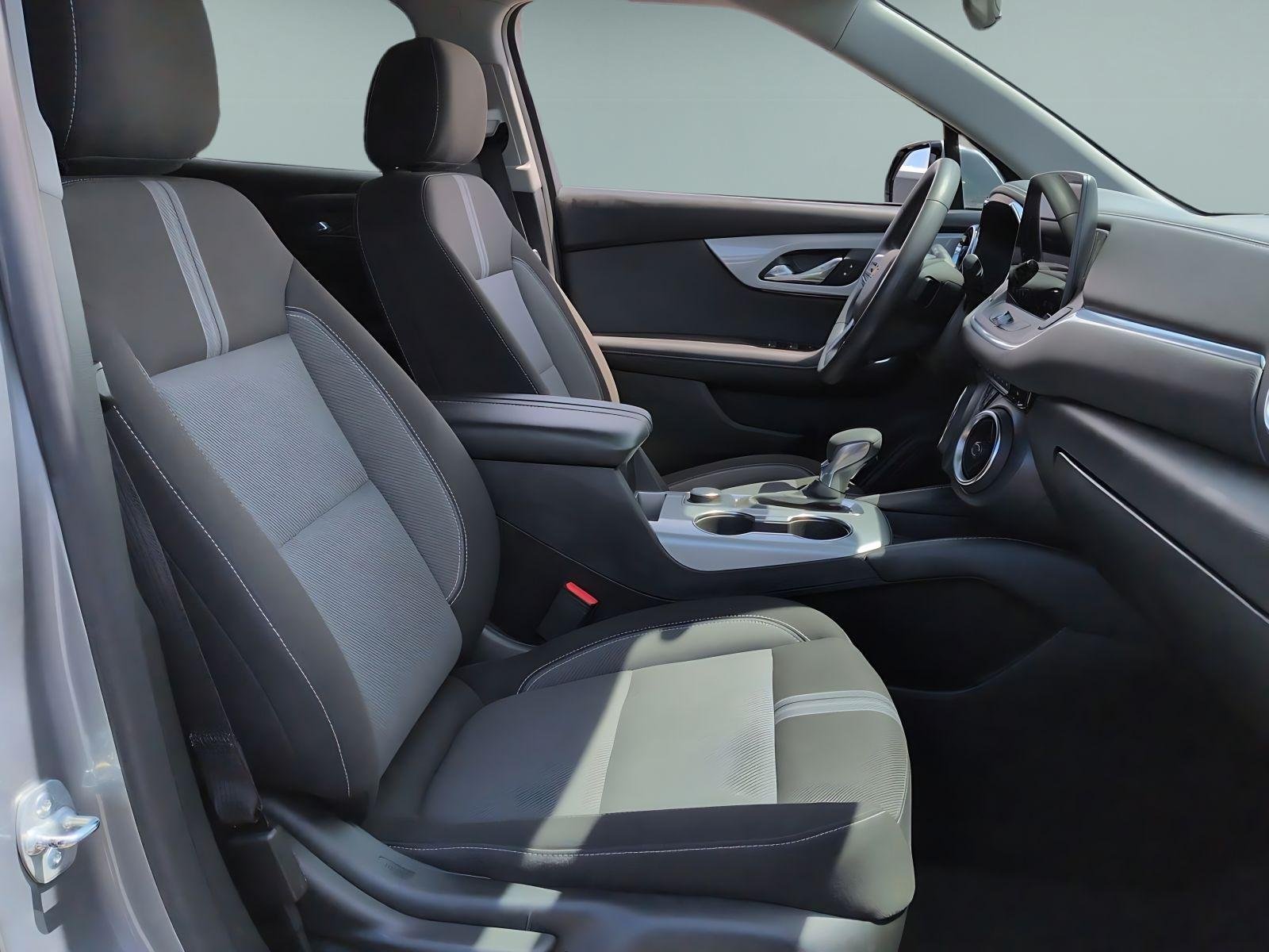 Used 2025 Sterling Gray Metallic Chevrolet 2LT image 29