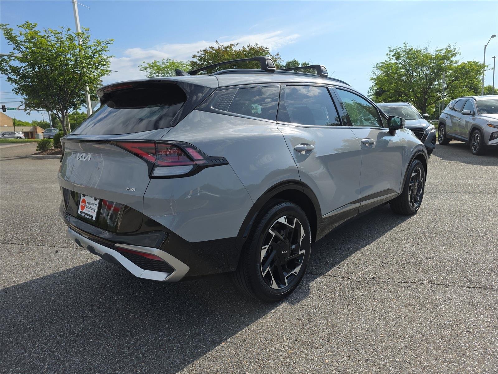 Used 2025 Wolf Gray Kia SX-Prestige image 10