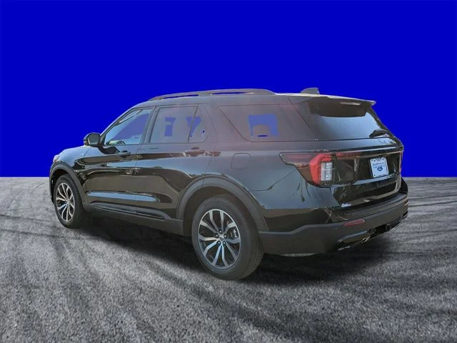 New 2026 Agate Black Metallic Ford ST-Line image 6