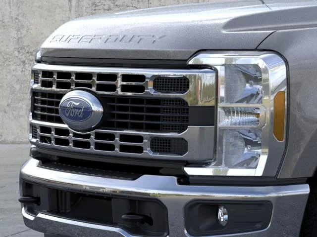 New 2026 Carbonized Gray Metallic Ford XLT image 29