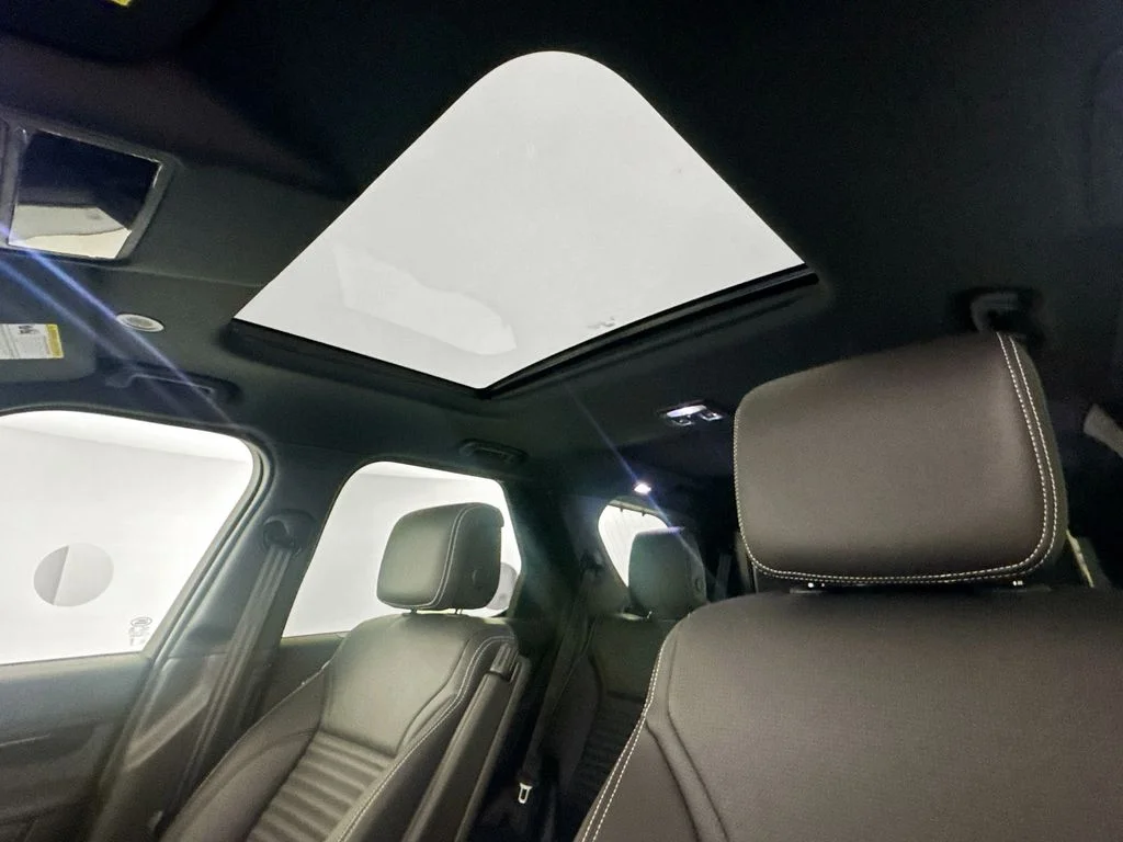 New 2026 Eiger Grey Land Rover S image 20