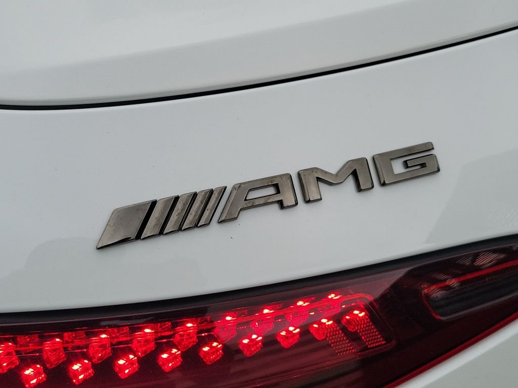 New 2027 MANUFAKTUR Moonlight White Metallic Mercedes-Benz AMG® SL 43 Roadster image 9