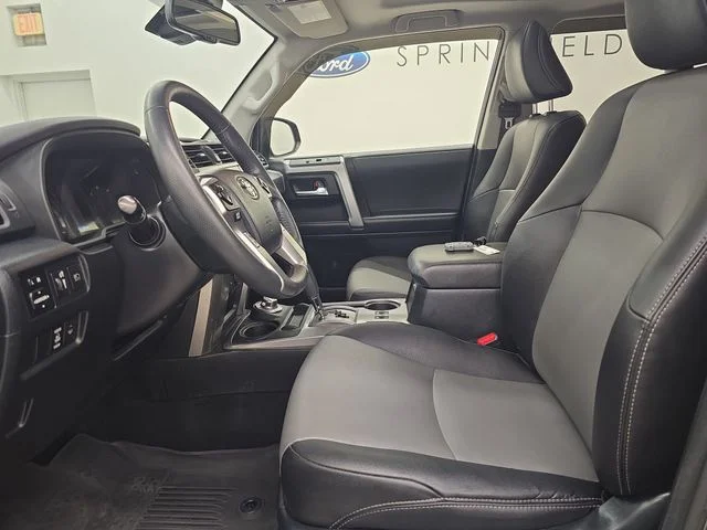 Used 2022 Classic Silver Metallic Toyota SR5 Premium image 20