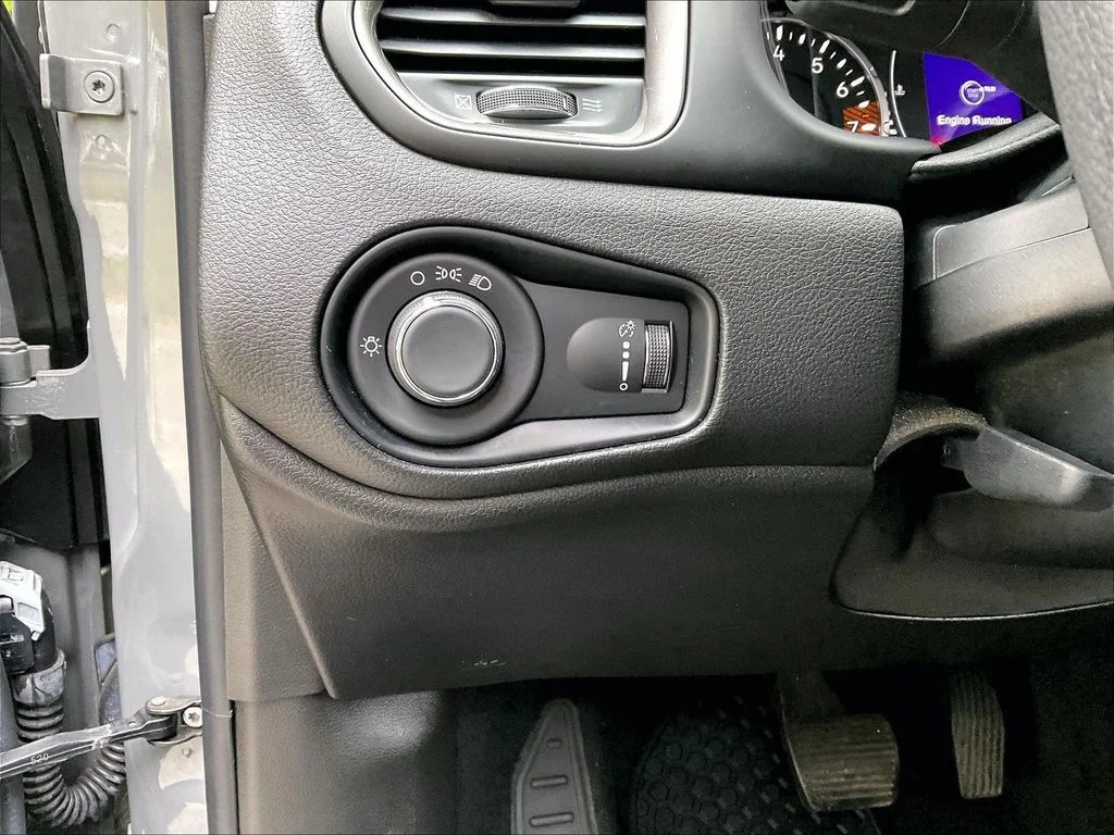 Used 2022 Sting-Gray Clearcoat Jeep Sport image 26