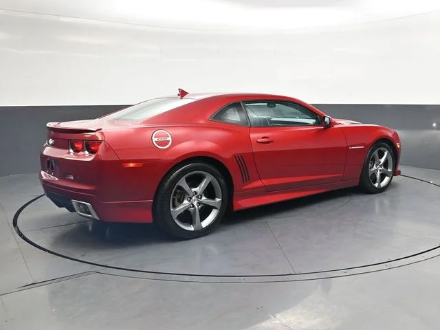Used 2013 Red Chevrolet 2LT image 4