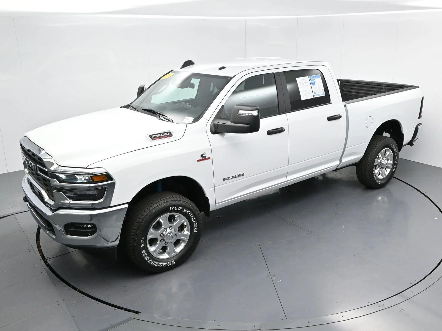 Used 2025 White Ram Big Horn image 38