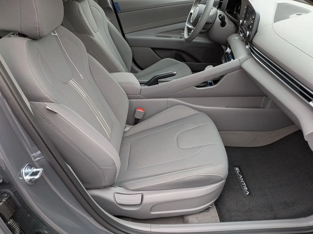 New 2026 Gray Hyundai SEL Sport image 27