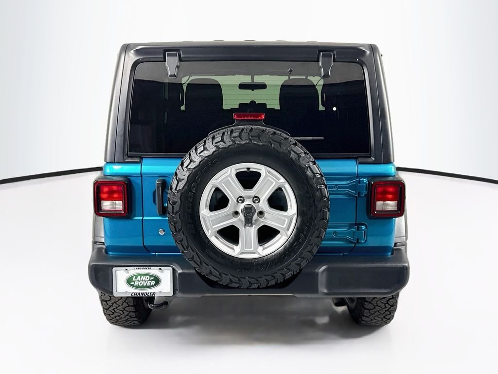 Used 2019 Bikini Pearlcoat Jeep Sport S image 6