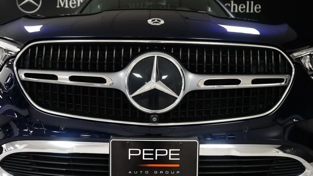 Certified Used 2023 Blue Mercedes-Benz GLC 300 image 10